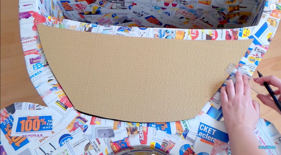 Mueble infantil de cartón