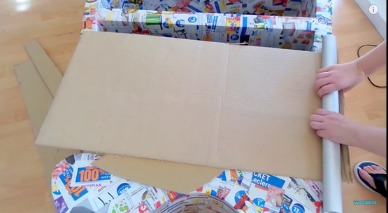 Mueble infantil de cartón