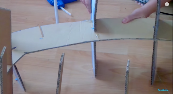 Mueble infantil de cartón